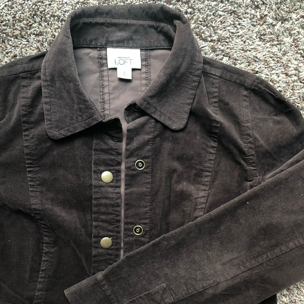 Ann Taylor Loft women’s size 6 suede jacket